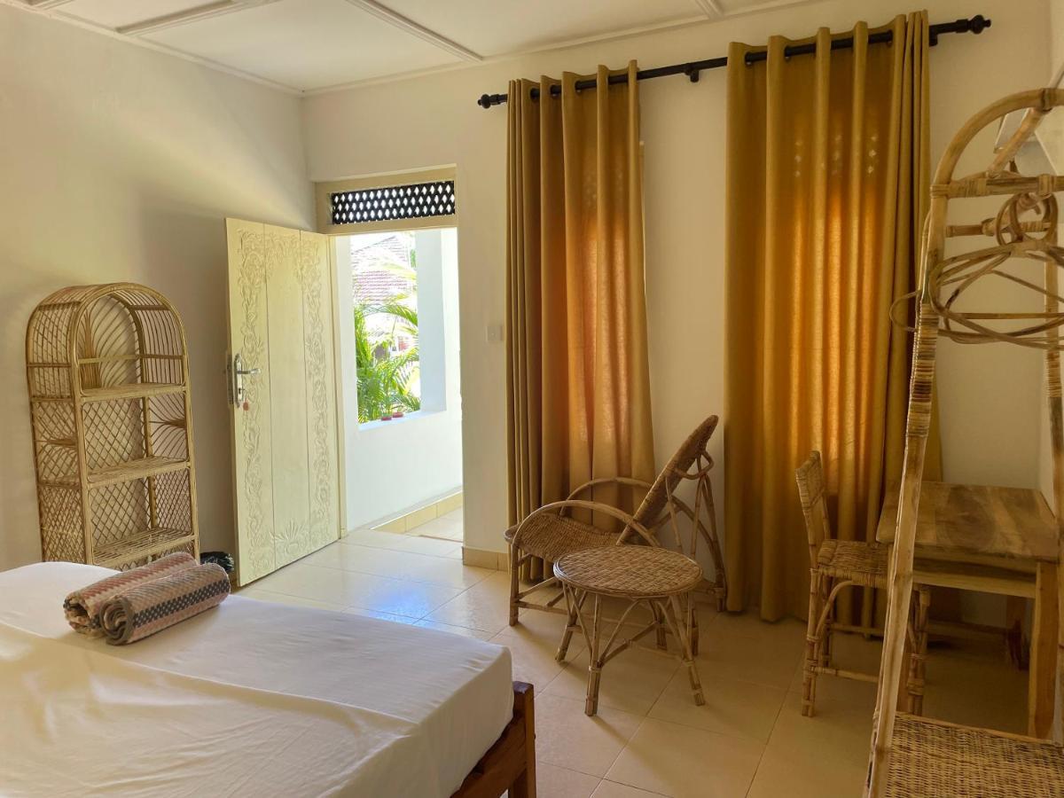 Banana Surf House Arugam Bay Exterior foto